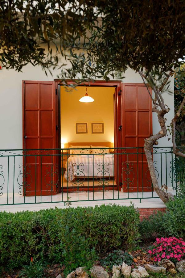 Lily'S Cottage Platanes  Luaran gambar