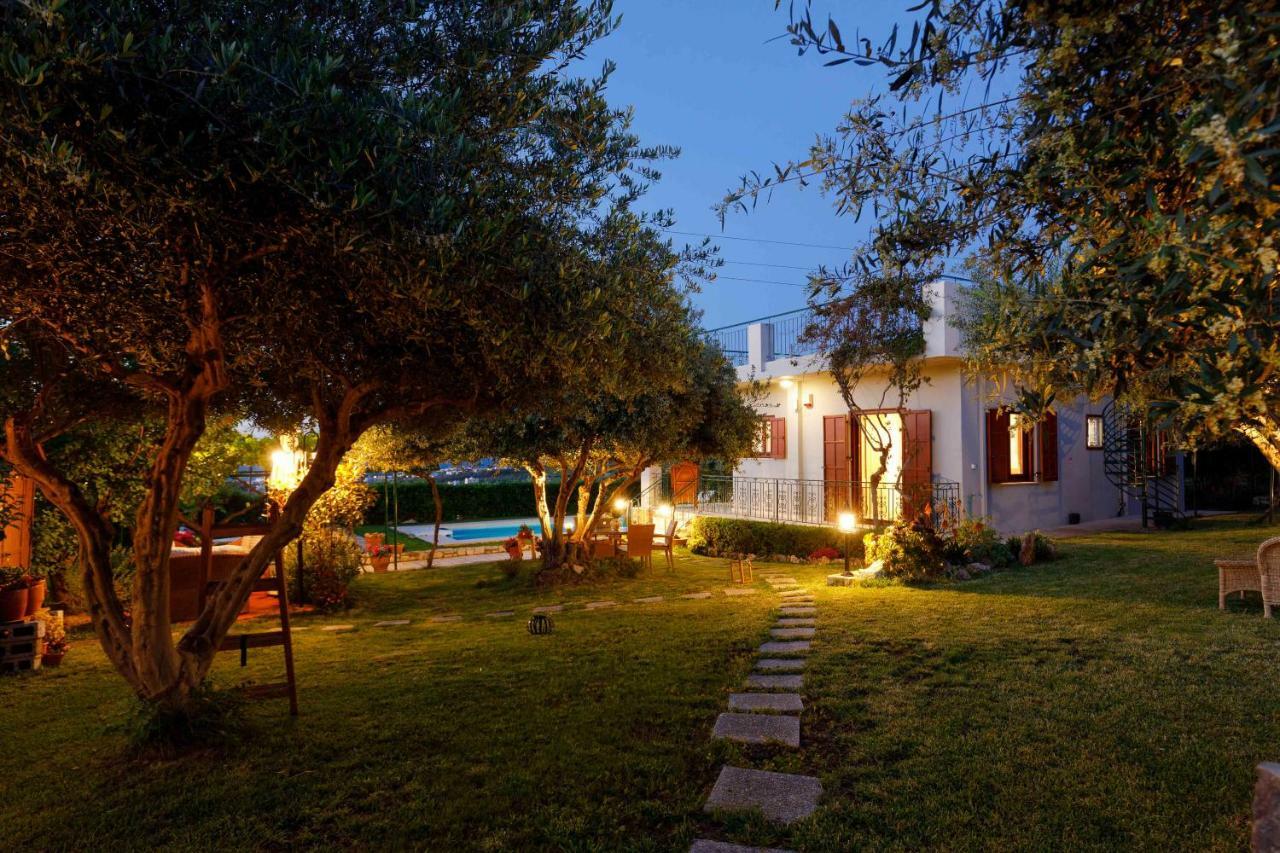 Lily'S Cottage Platanes  Luaran gambar